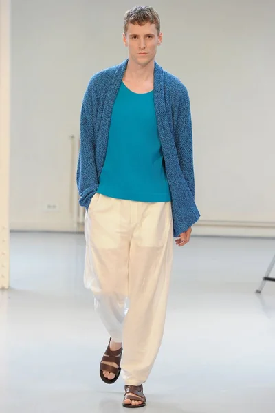 Look 26